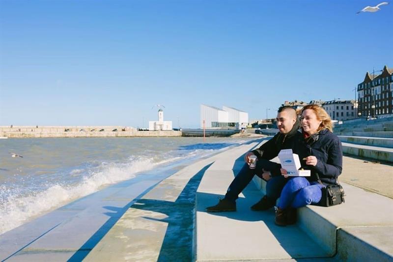Vitamin Sea - Beachfront Apartment - Sleeps 4 Ramsgate Extérieur photo